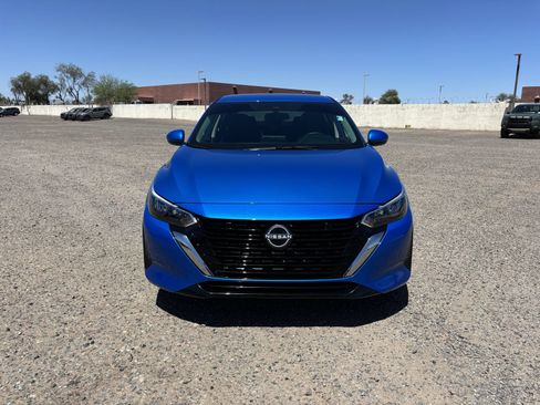Used 2024 Nissan Sentra SV FWD image 5