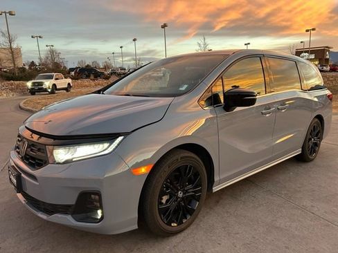 Used 2025 Honda Odyssey Sport-L image 3