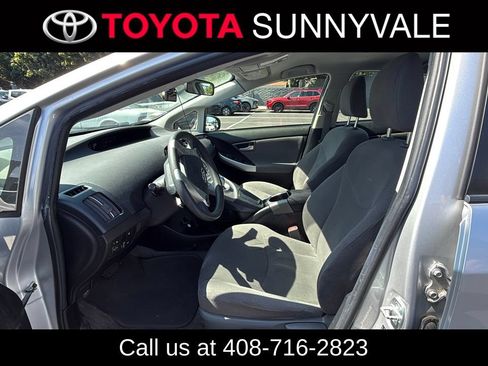 Used 2015 Toyota Prius Prime Plug-In Hybrid FWD image 4