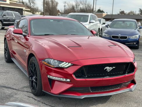 Used 2020 Ford Mustang GT image 4