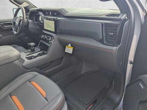 New 2026 GMC Sierra 1500 AT4 w/ AT4 Premium Package image 18