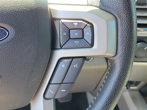 Used 2015 Ford F150 Lariat w/ Equipment Group 502A Luxury AWD/4WD image 23