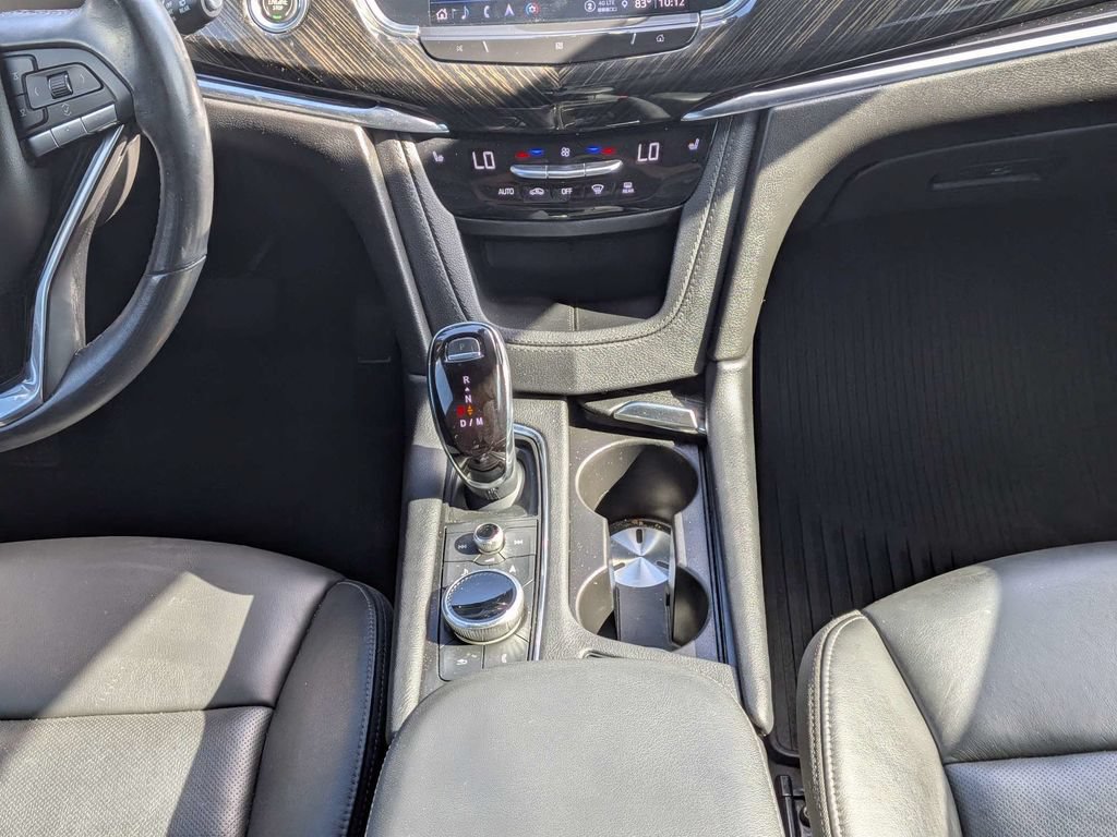 Used 2021 Cadillac XT6 Premium Luxury FWD image 19