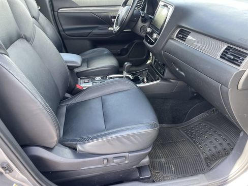 Used 2020 Mitsubishi Outlander SEL AWD/4WD image 33
