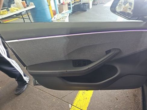 Used 2025 Tesla Model 3 RWD image 18