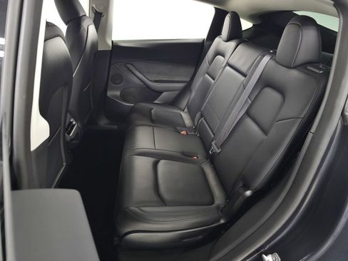 Used 2024 Tesla Model Y Long Range AWD/4WD image 34