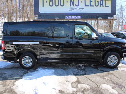 Used 2016 Nissan NV 3500 SV w/ SV Technology Package image 6