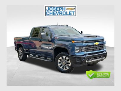 Used 2025 Chevrolet Silverado 2500 Custom w/ Custom Convenience Package