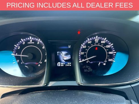Used 2017 Toyota Avalon XLE Premium FWD image 3