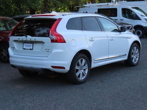 Used 2016 Volvo XC60 T6 AWD/4WD image 22