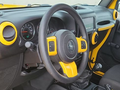 Used 2015 Jeep Wrangler Sport AWD/4WD image 7