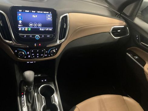 Used 2023 Chevrolet Equinox Premier AWD/4WD image 5