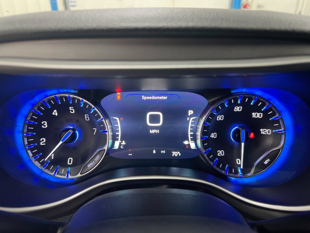 New 2027 Chrysler Pacifica Select AWD/4WD image 12