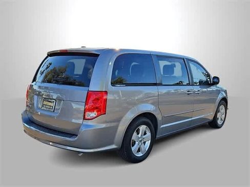 Used 2013 Dodge Grand Caravan SE image 8