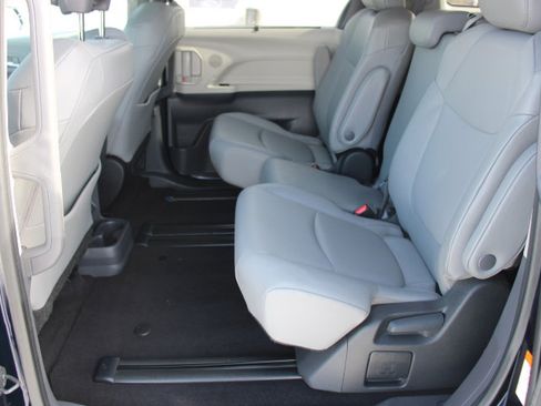 Certified 2024 Toyota Sienna XLE image 13
