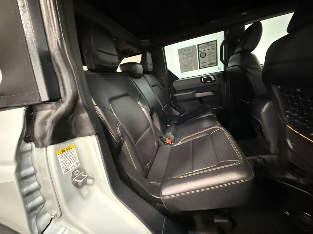 Used 2023 Ford Bronco Badlands AWD/4WD image 14