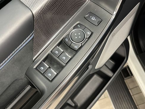 Used 2025 Ford F250 Platinum AWD/4WD image 22