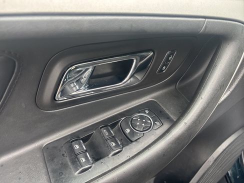 Used 2014 Ford Taurus SEL w/ Equipment Group 201A AWD/4WD image 22
