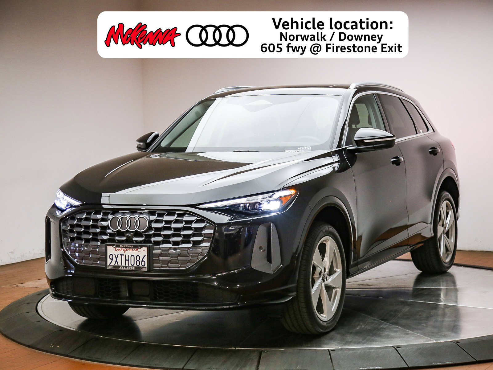Certified 2025 Audi Q5 Premium AWD/4WD image 1