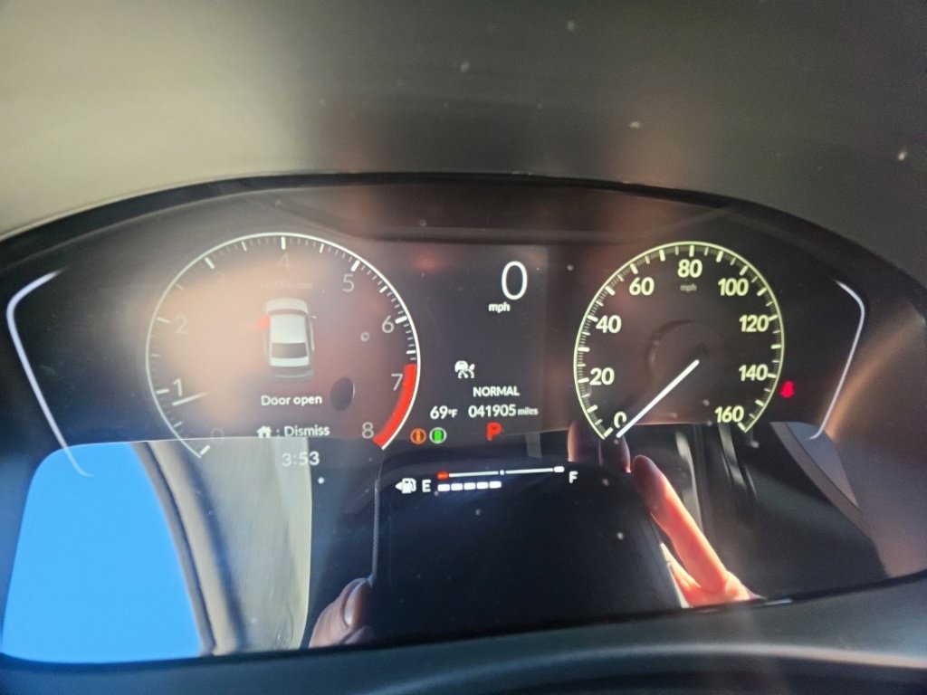 Used 2023 Honda Civic Sport image 17
