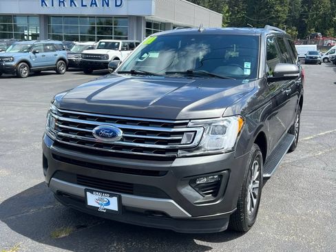 Used 2021 Ford Expedition XLT w/ Equipment Group 202A AWD/4WD image 4