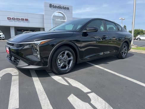 Used 2025 Kia K4 FWD image 4