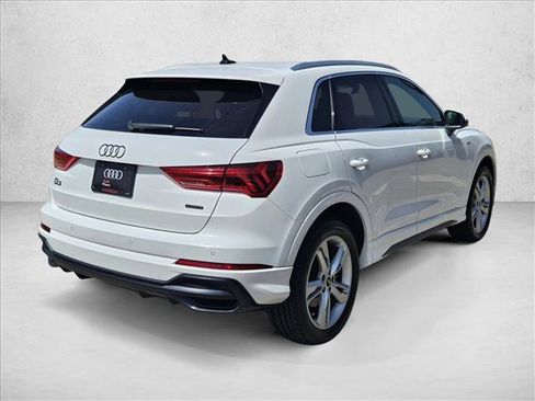 Used 2021 Audi Q3 2.0T Premium w/ Convenience Package AWD/4WD image 5