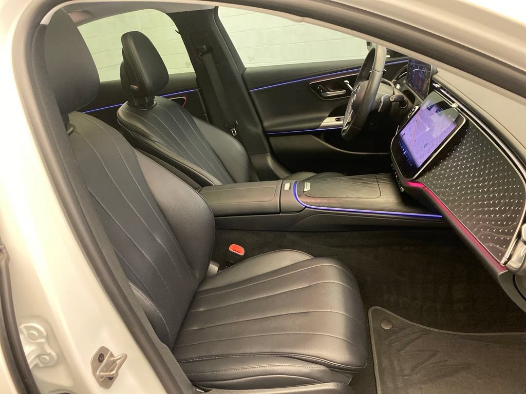 Used 2024 Mercedes-Benz E 350 4MATIC Sedan image 24
