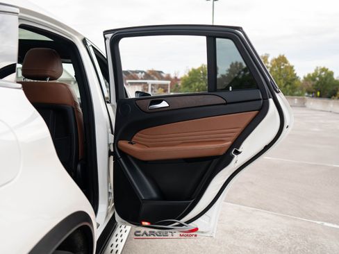 Used 2019 Mercedes-Benz GLE 43 AMG 4MATIC image 45