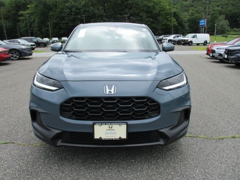 Certified 2024 Honda HR-V LX image 2