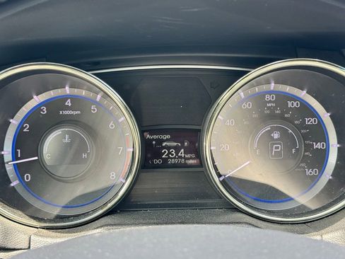 Used 2011 Hyundai Sonata SE FWD image 19