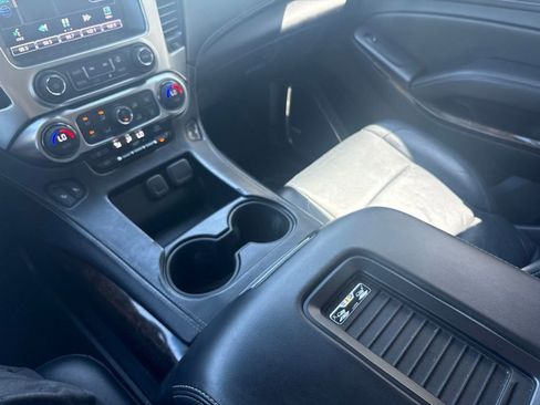 Used 2015 Chevrolet Suburban LT AWD/4WD image 24