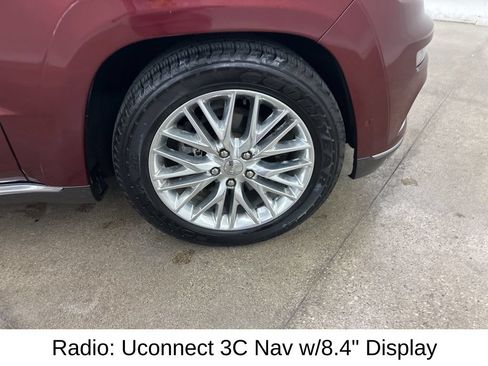 Used 2017 Jeep Grand Cherokee Summit AWD/4WD image 16