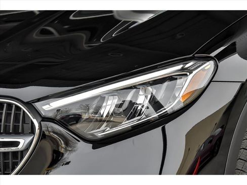 Certified 2025 Mercedes-Benz GLC 300 GLC 300 4MATIC image 5