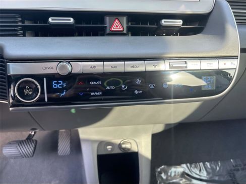 Used 2024 Hyundai Ioniq 5 SE RWD image 16