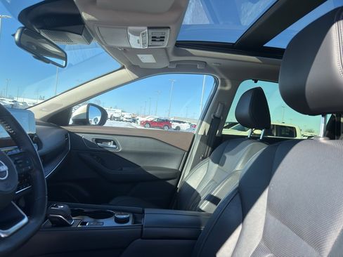 Certified 2023 Nissan Rogue Platinum w/ Platinum Premium Package image 38