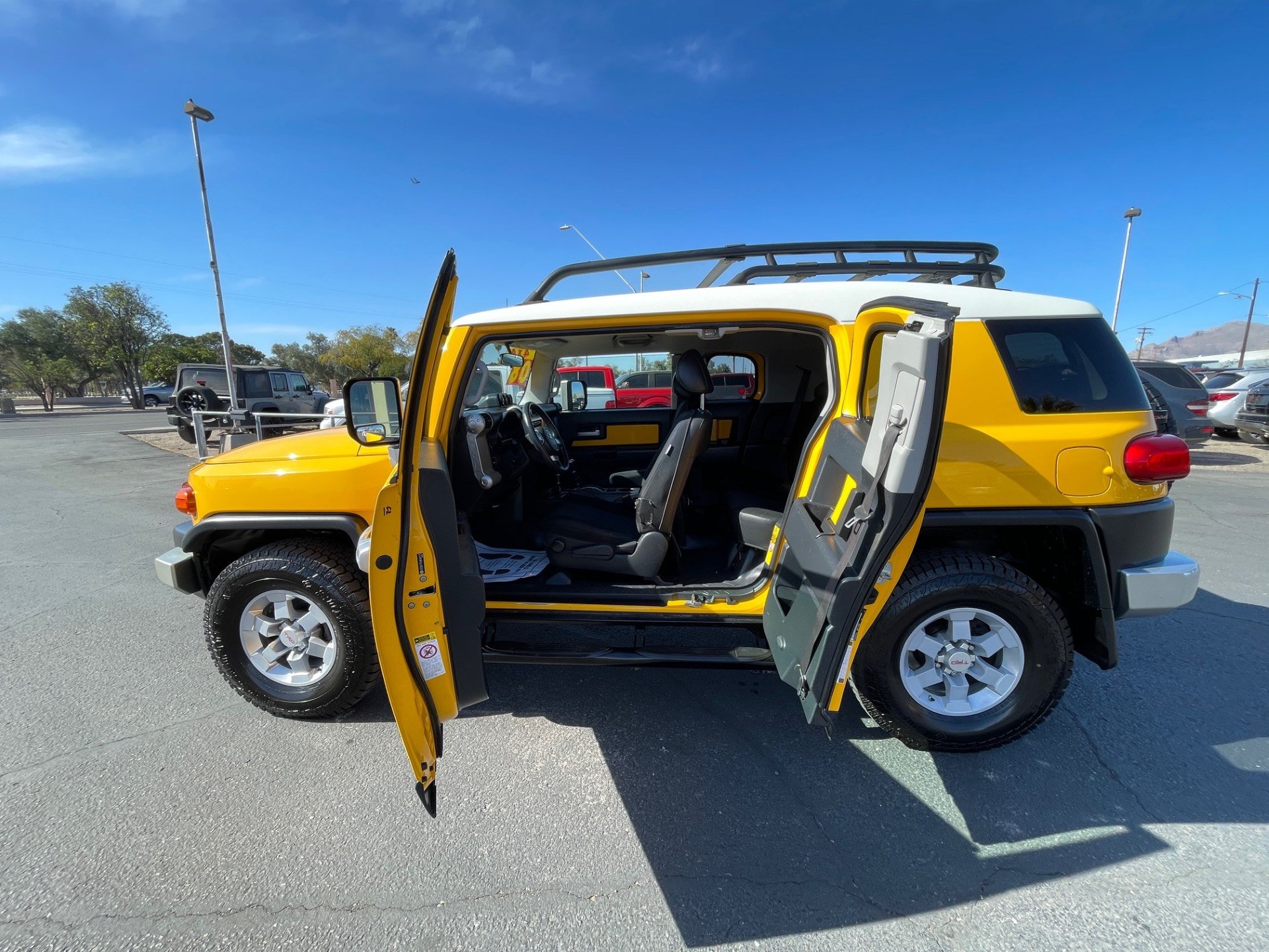 Used 2008 Toyota FJ Cruiser 4WD image 18