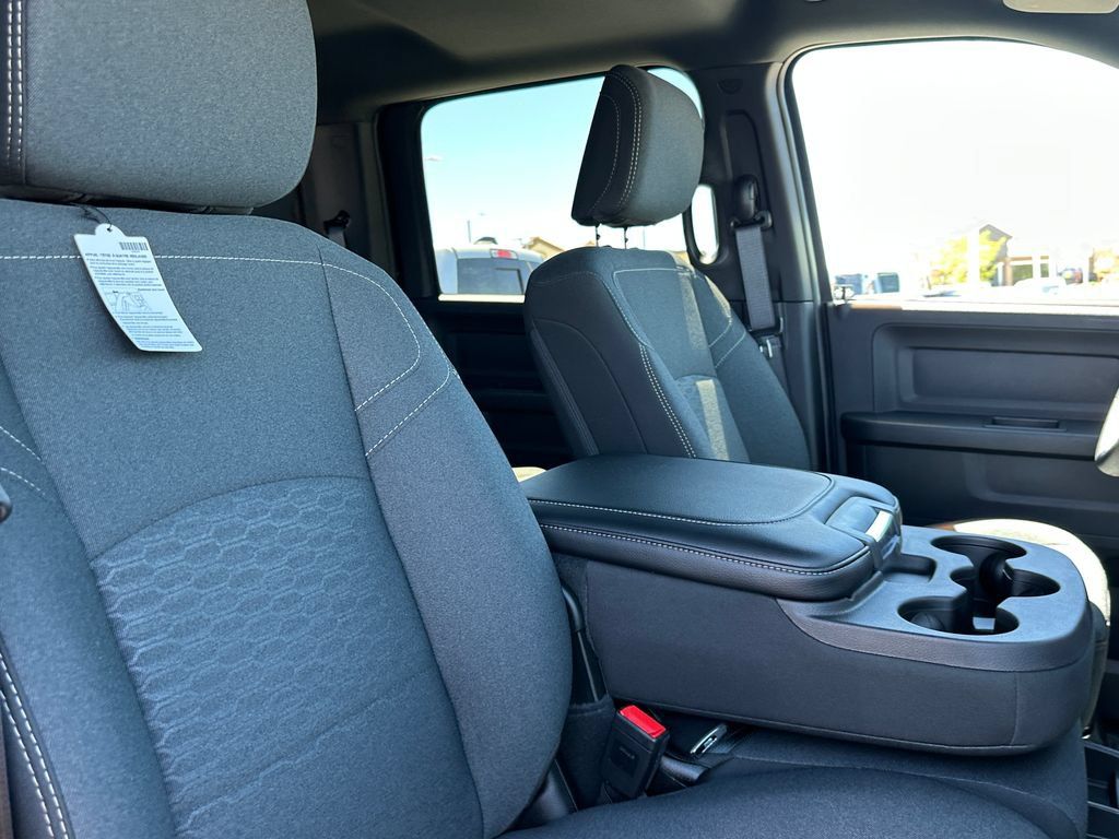 New 2026 RAM 2500 Warlock AWD/4WD image 14