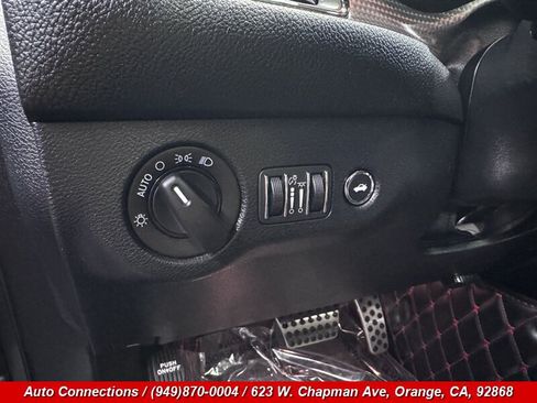 Used 2018 Dodge Challenger SRT Hellcat RWD image 20