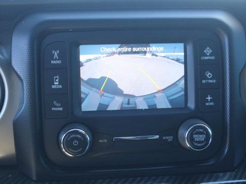 Used 2020 Jeep Wrangler Sport AWD/4WD image 20