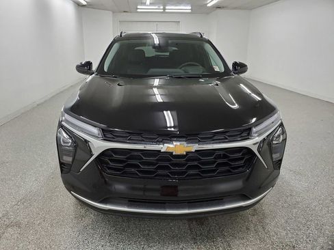 New 2026 Chevrolet Trax LT w/ Driver Confidence Package image 2