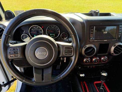 Used 2014 Jeep Wrangler Unlimited Sport image 23