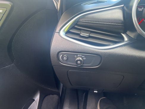 Used 2025 Chevrolet Malibu LT w/ Redline Edition image 19