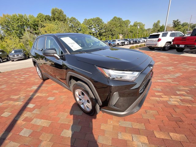 Used 2023 Toyota RAV4 LE FWD image 38