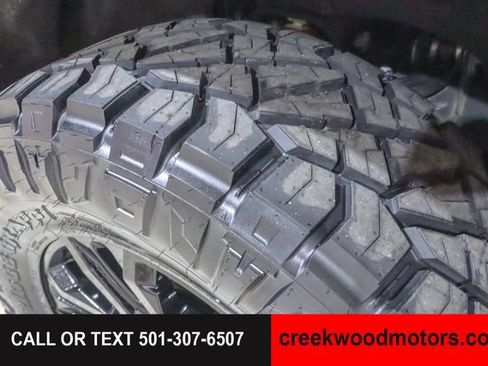 Used 2024 GMC Sierra 2500 Denali Ultimate AWD/4WD image 28