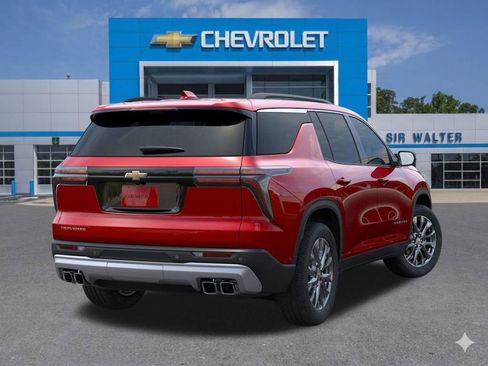 New 2026 Chevrolet Traverse LT image 5