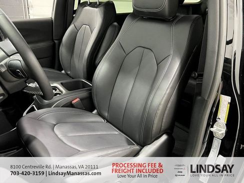 New 2026 Chrysler Voyager LX FWD image 9