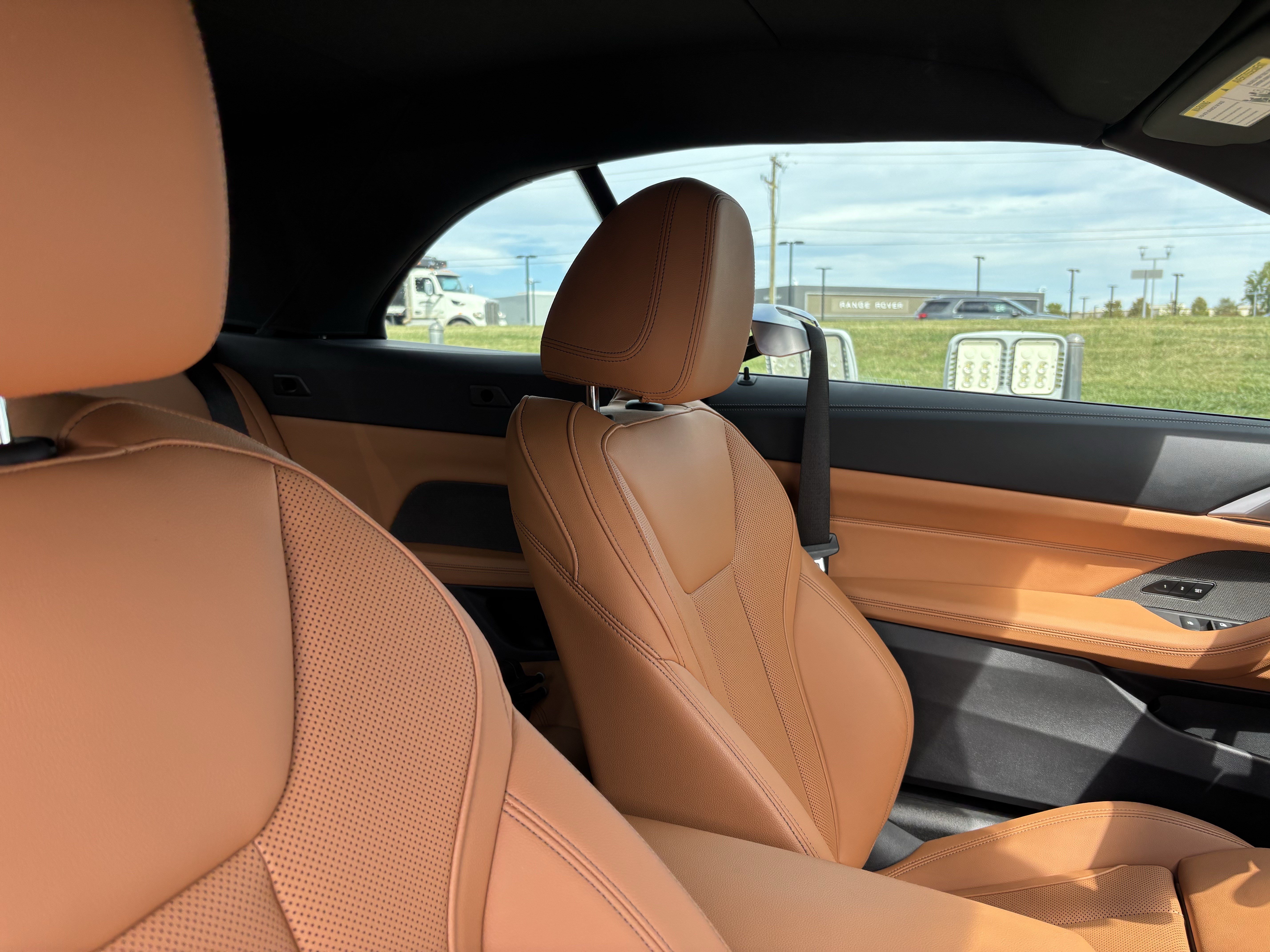 Certified 2025 BMW M440i Convertible w/ Premium Package RWD image 33