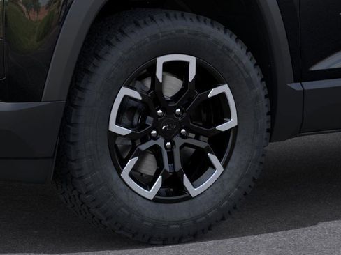 New 2026 Chevrolet Equinox ACTIV w/ Convenience Package III image 9