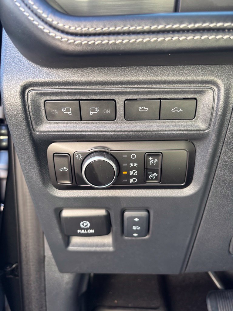 Used 2024 Ford F150 Lightning Platinum AWD/4WD image 16